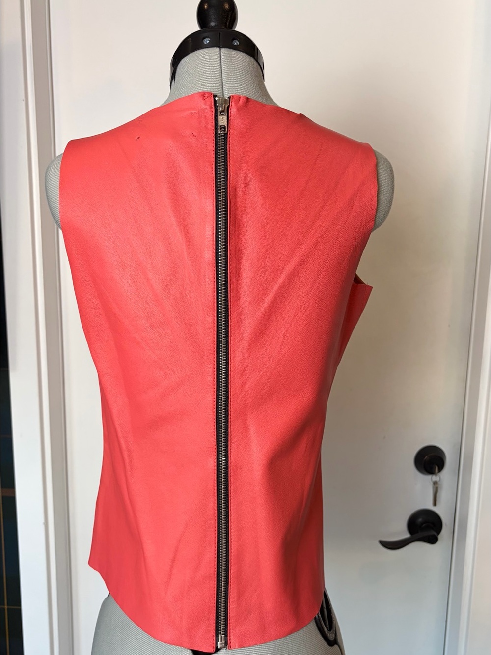 PJK Patterson J. Kincaid Lambskin Leather Raw hem notch top, zip, coral, XS, GUC - Picture 6 of 14